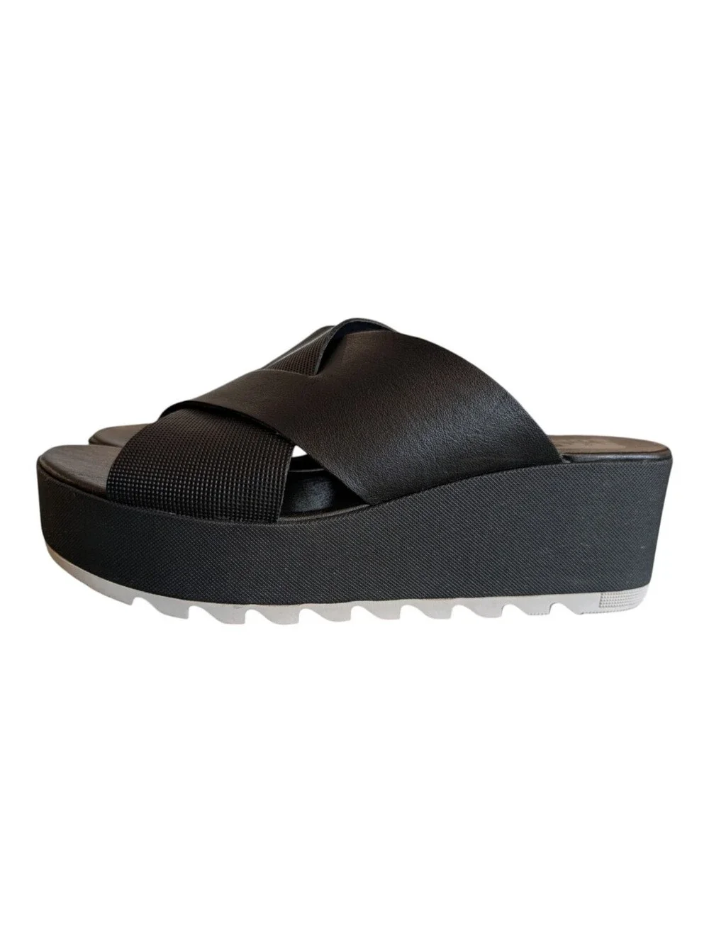 Sorel chic platform